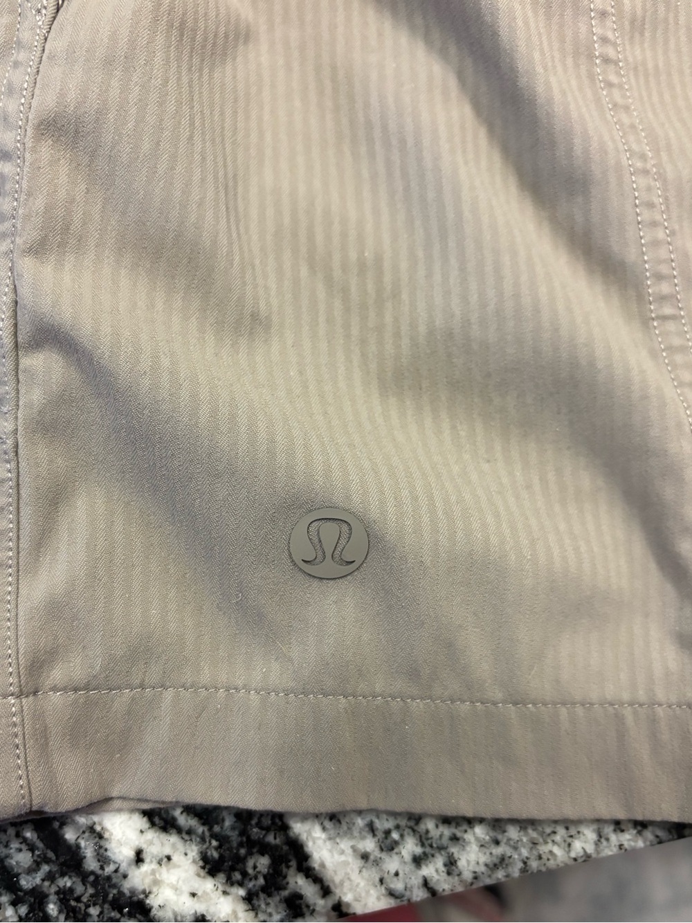 Lululemon Dance Studio High-Rise Short 3.5" - Picture 4 of 4